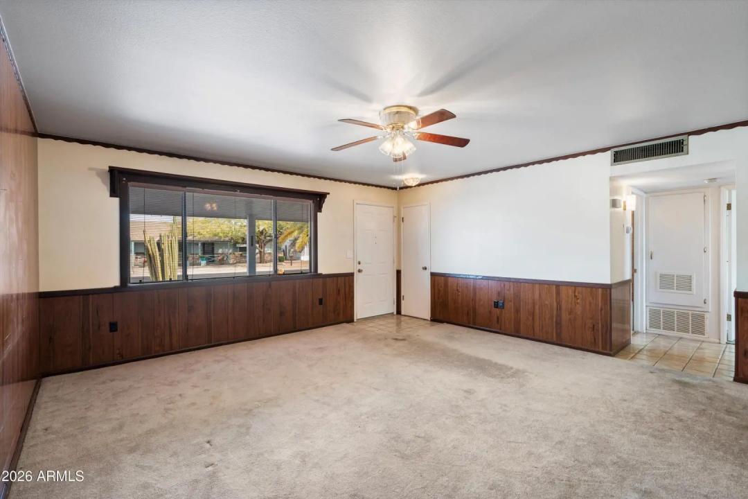 Real Estate Picture 5