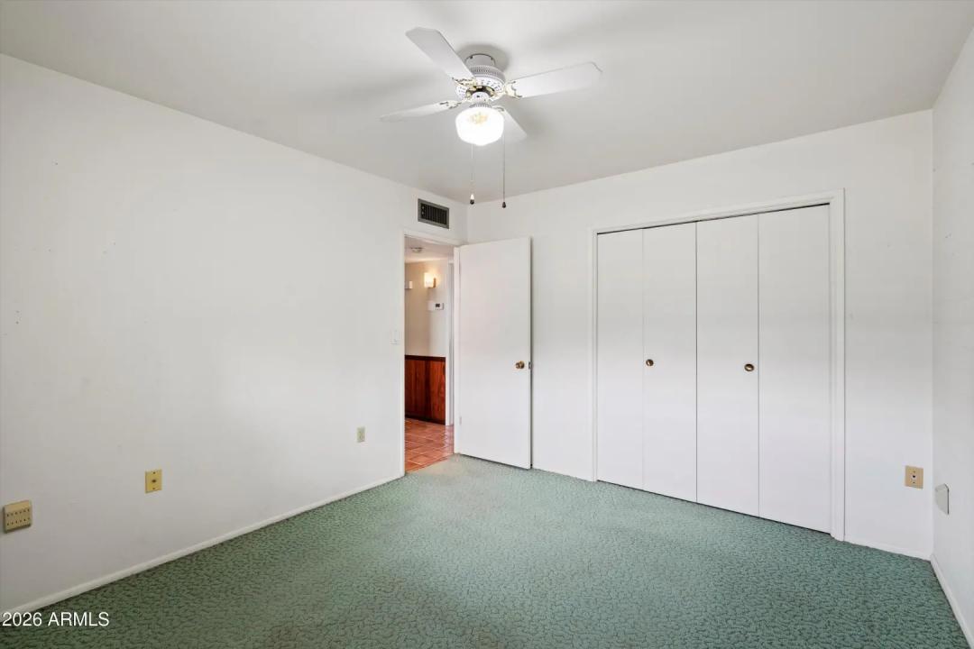 Real Estate Picture 17