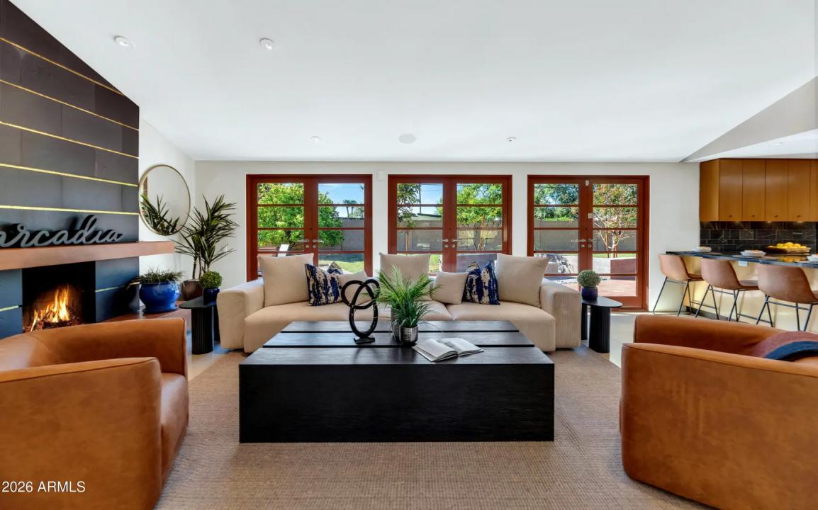 Real Estate Picture 9