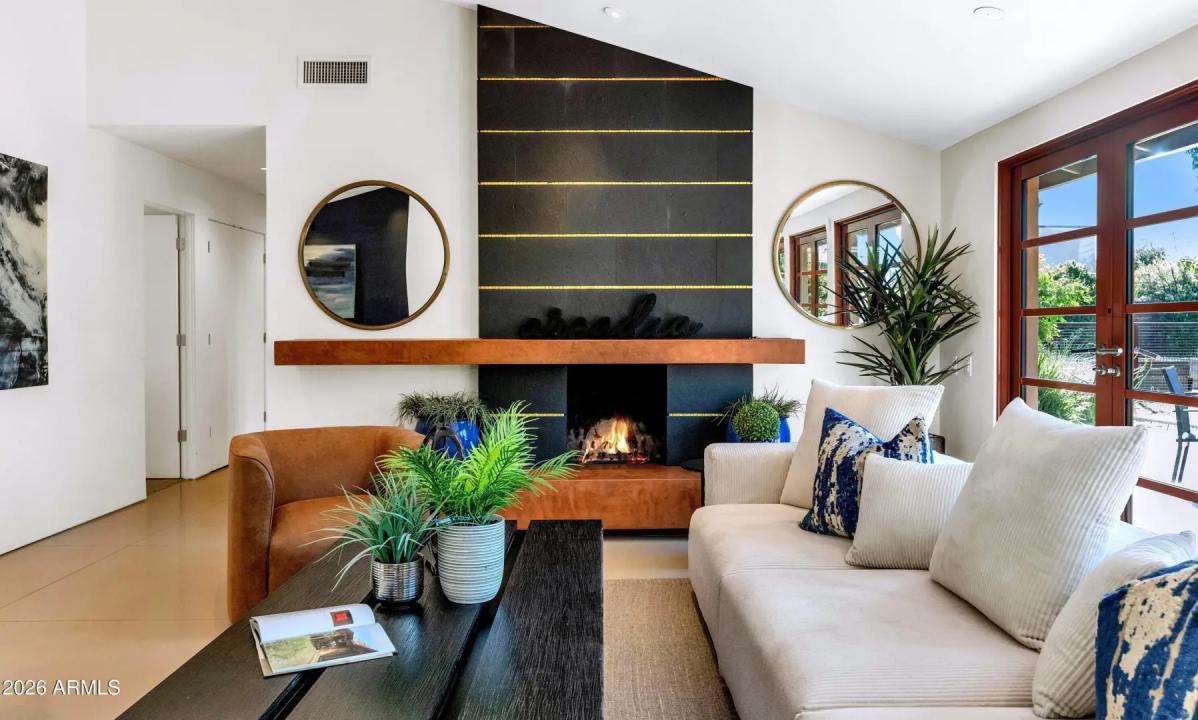 Real Estate Picture 10