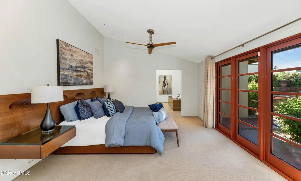 Real Estate Picture 18