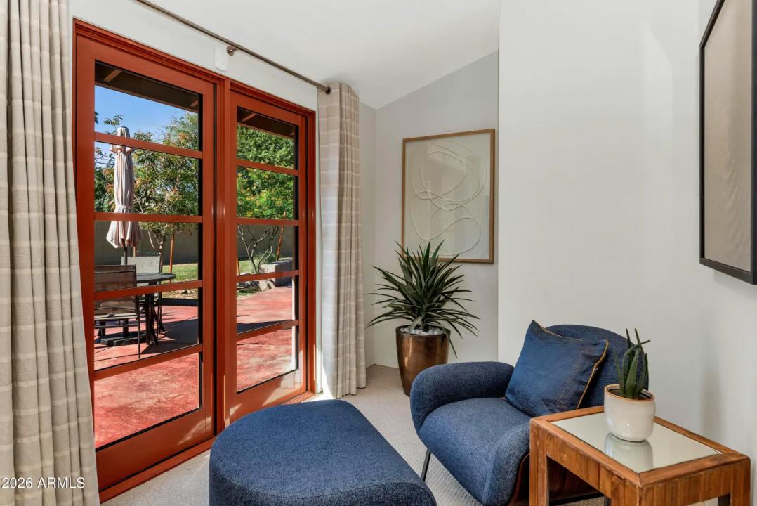 Real Estate Picture 20