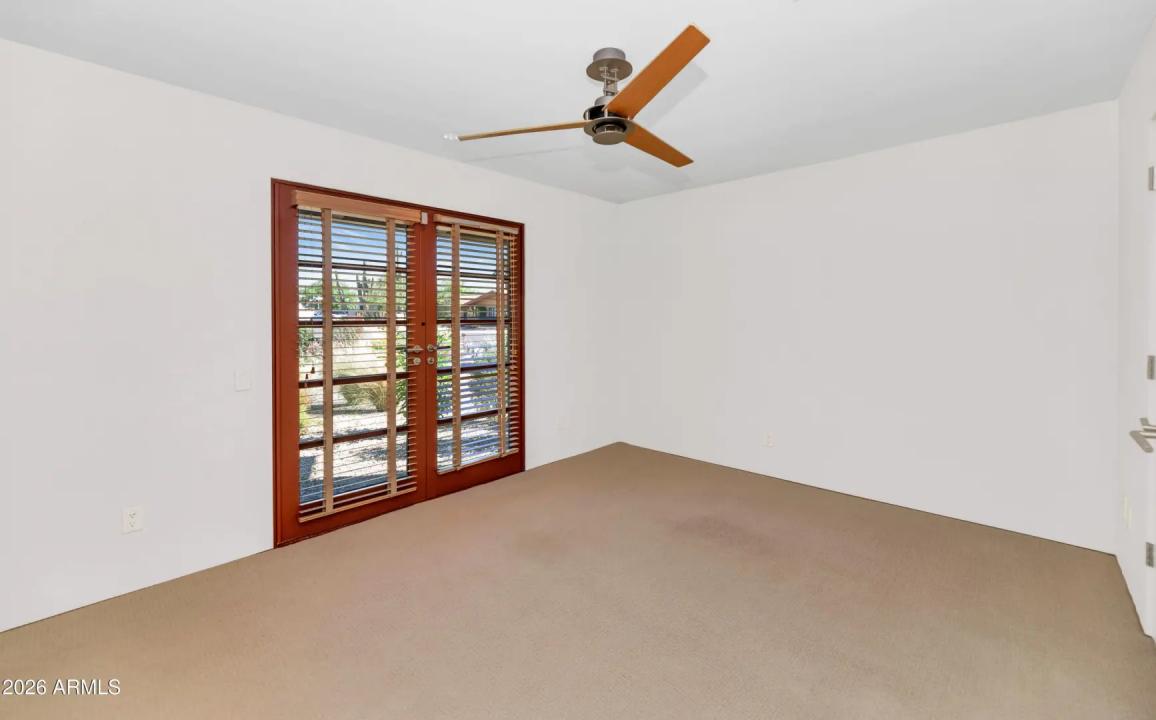 Real Estate Picture 24