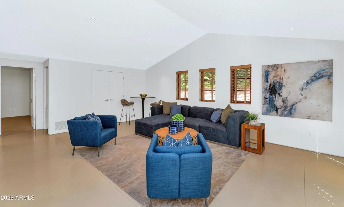 Real Estate Picture 28