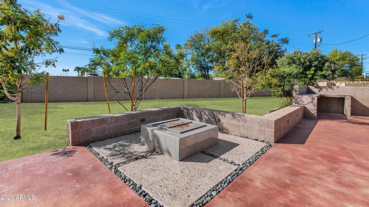 Real Estate Picture 35