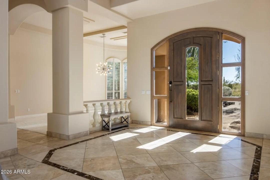 Real Estate Picture 8