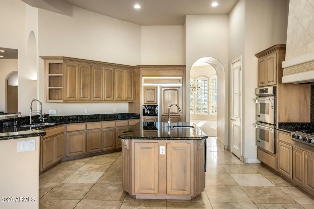 Real Estate Picture 13