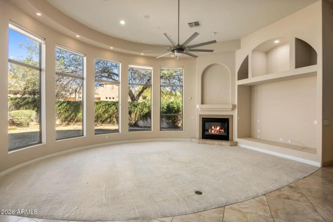 Real Estate Picture 15