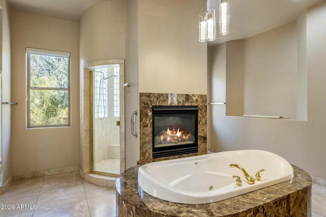 Real Estate Picture 24