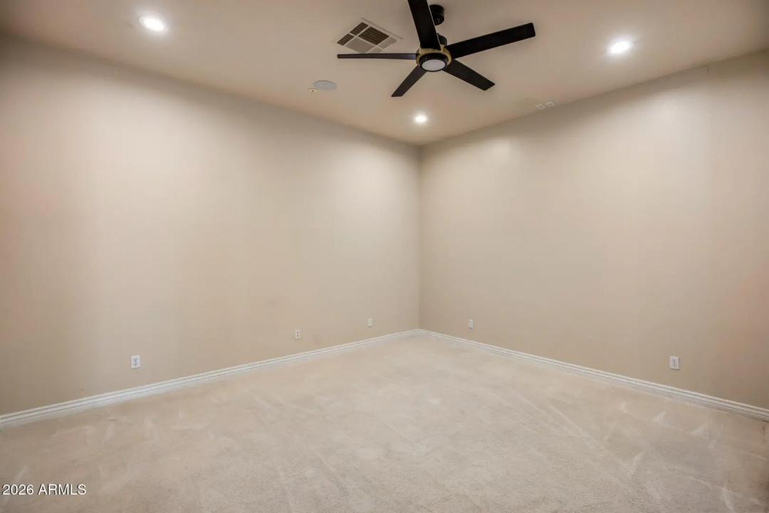 Real Estate Picture 28