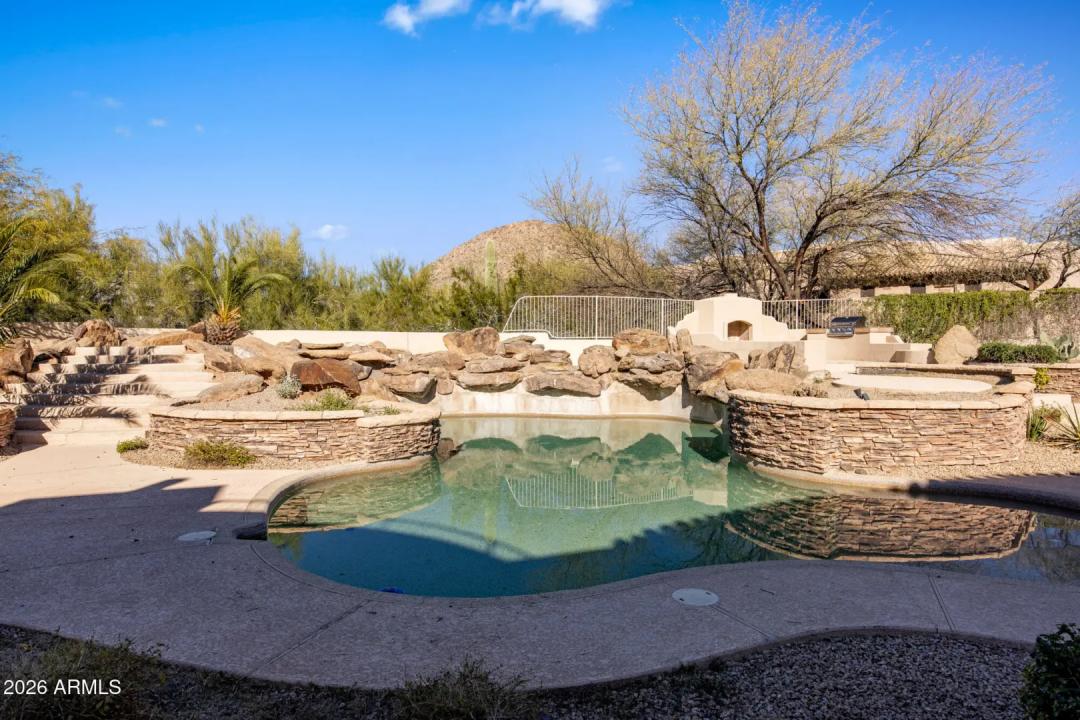 Real Estate Picture 40