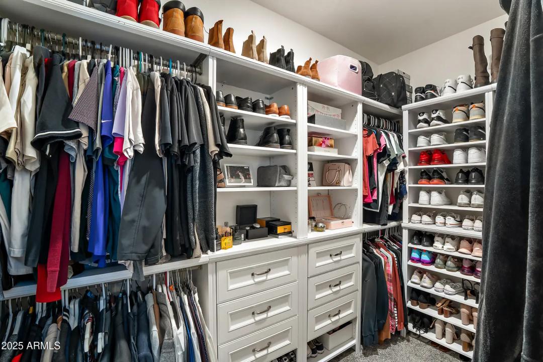 Real Estate Picture 16