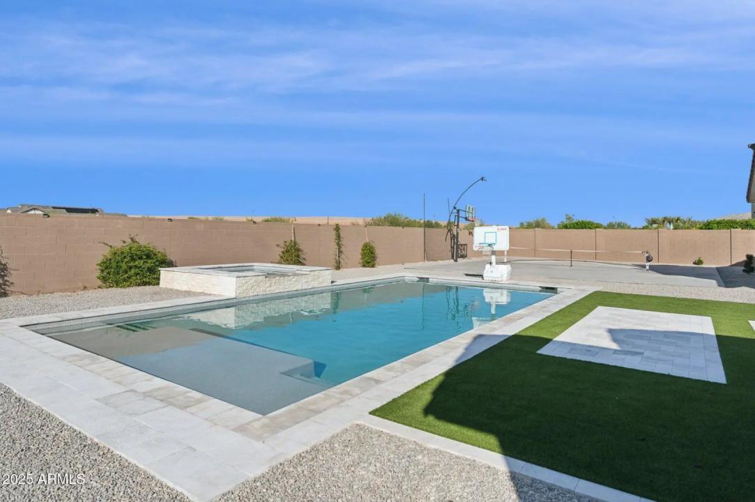 Real Estate Picture 38