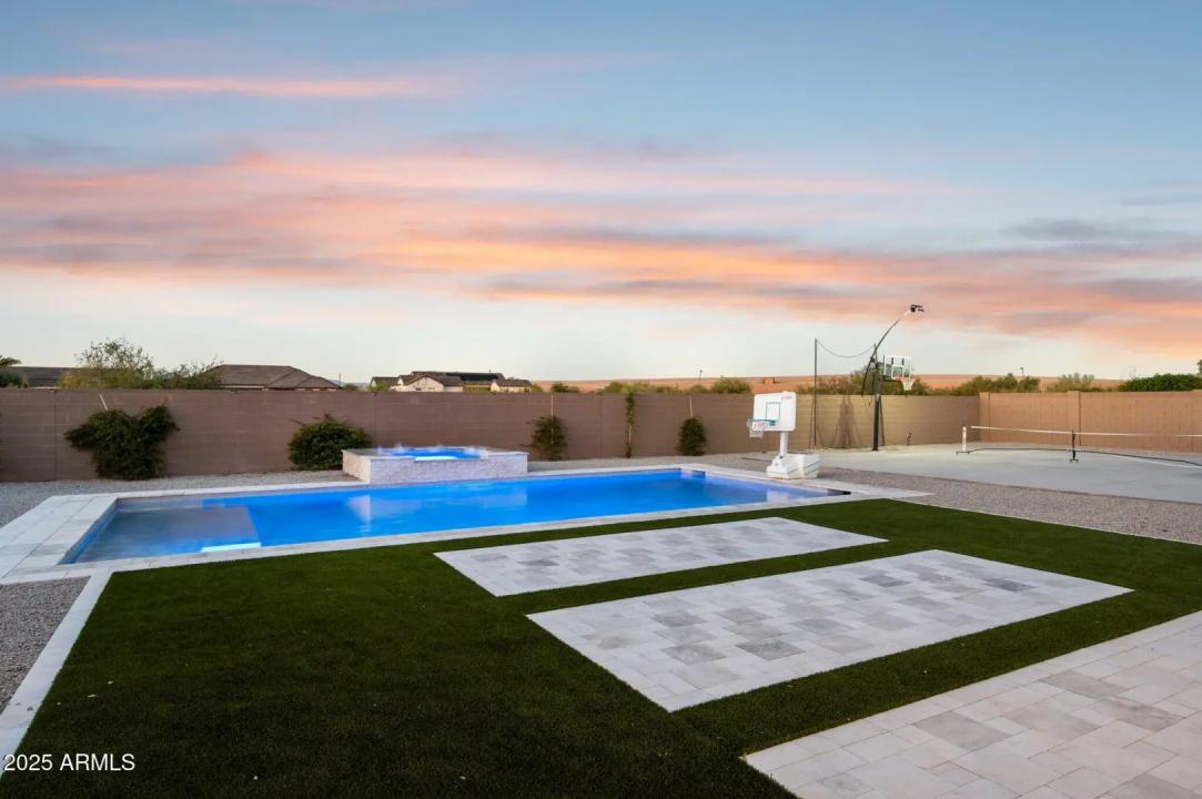 Real Estate Picture 44