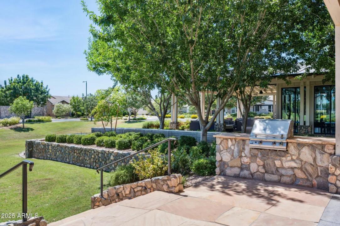 Real Estate Picture 49