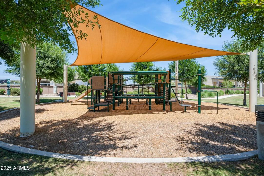 Real Estate Picture 53