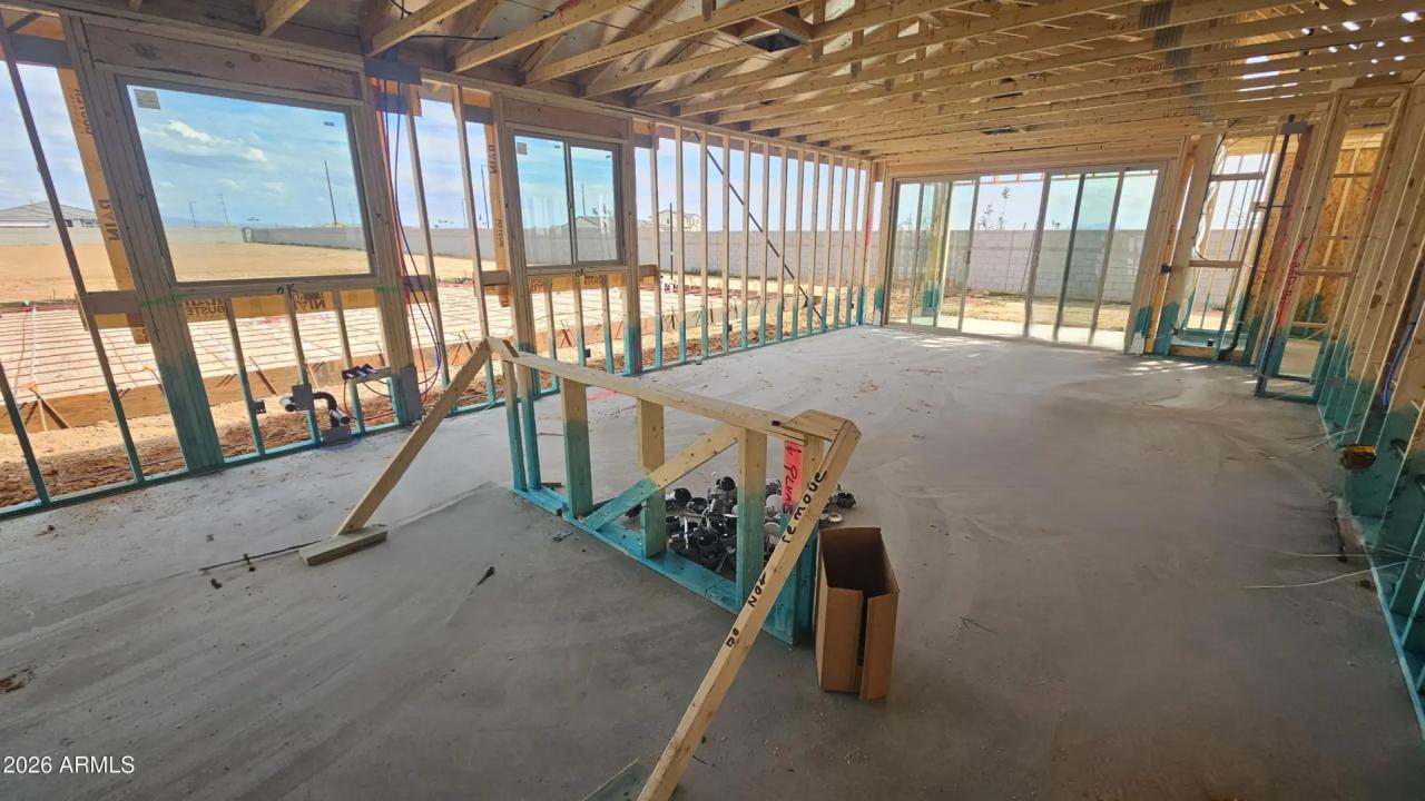 Real Estate Picture 3