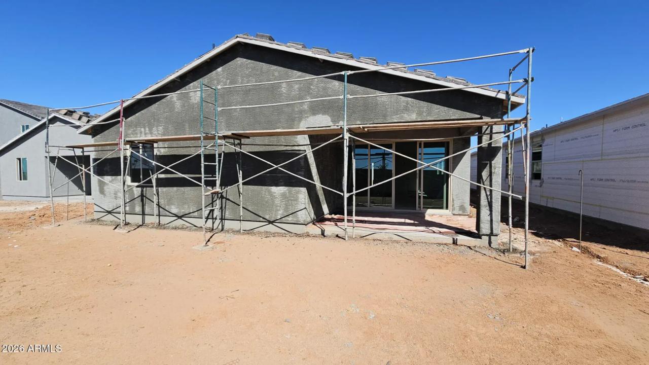 Real Estate Picture 8