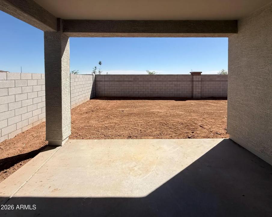 Real Estate Picture 7