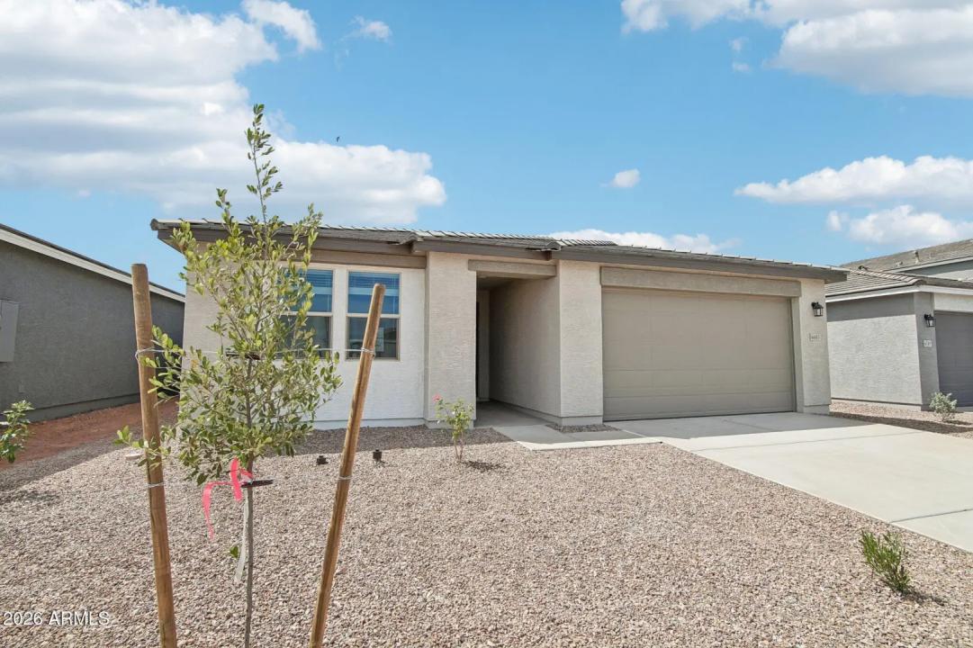 Real Estate Picture 3