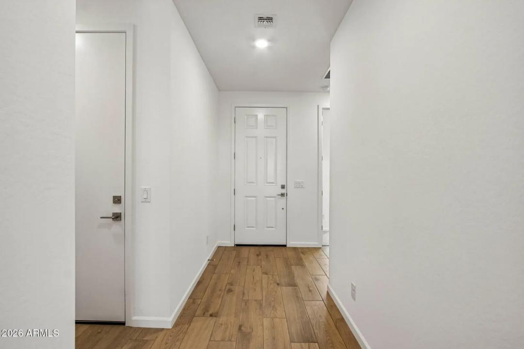 Real Estate Picture 12