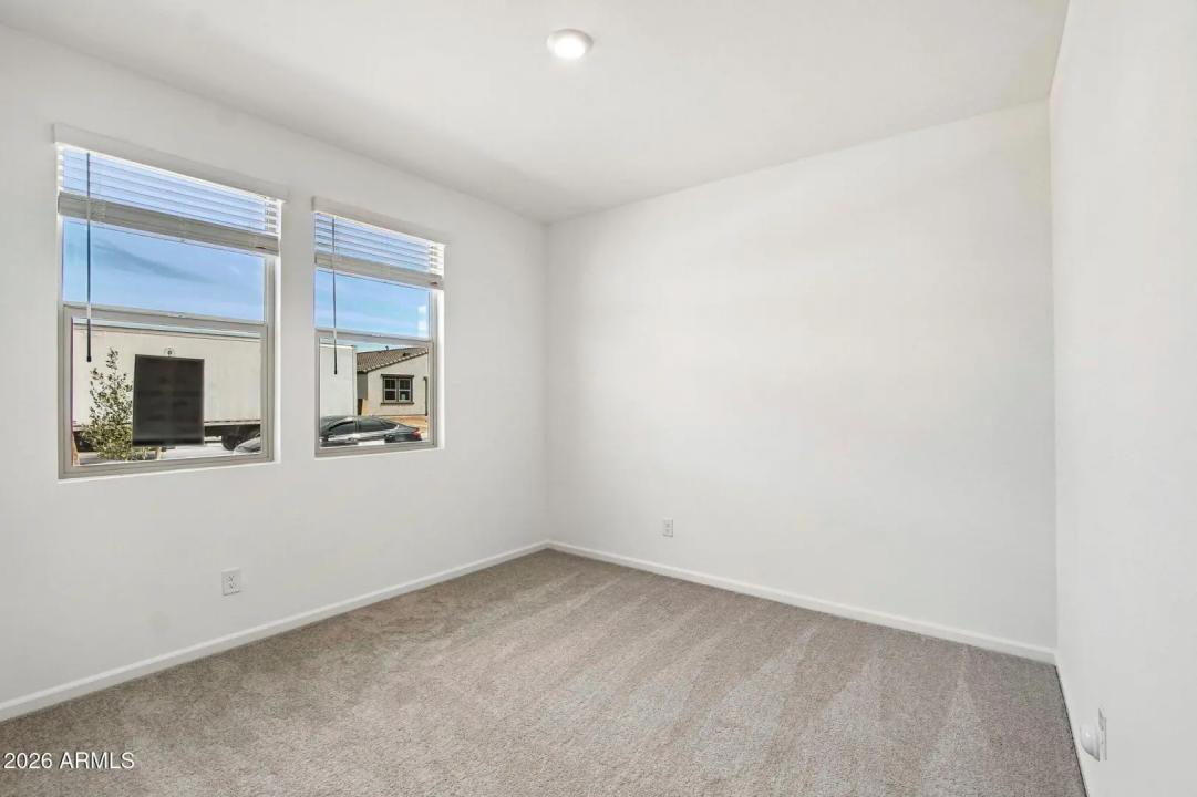 Real Estate Picture 13