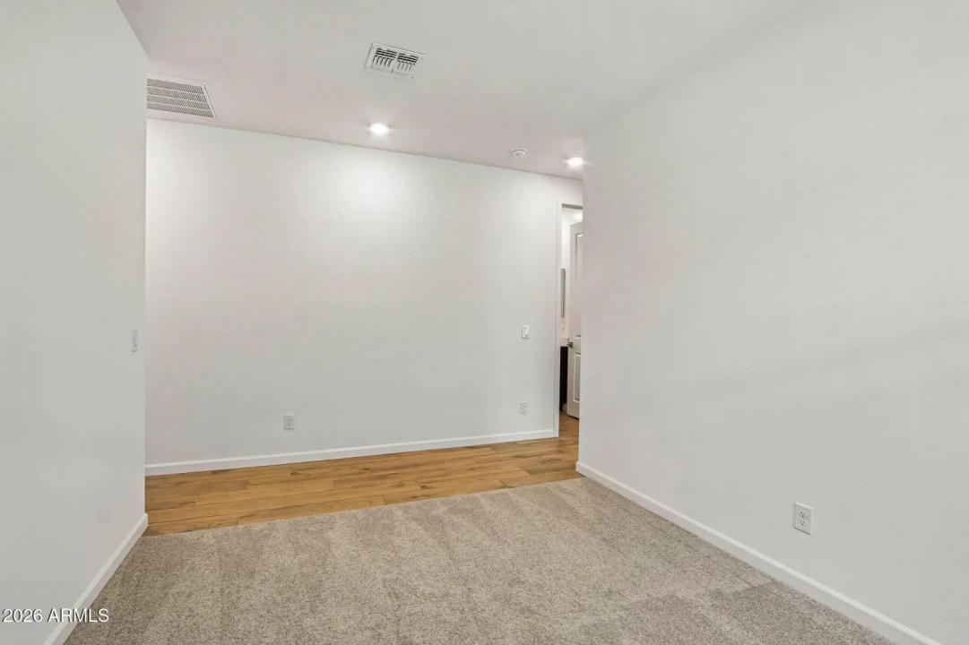 Real Estate Picture 19