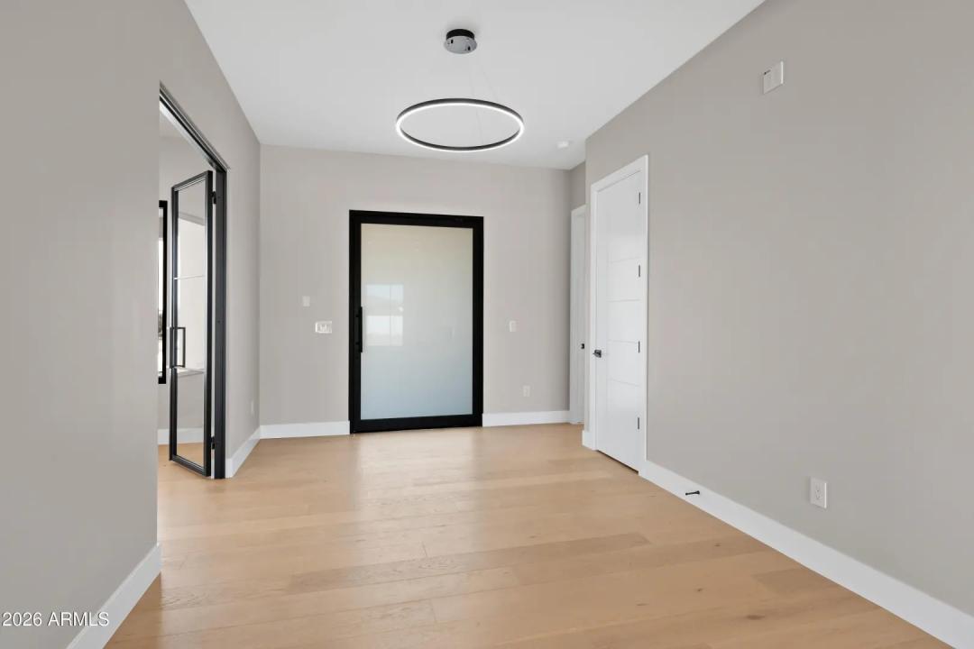 Real Estate Picture 15