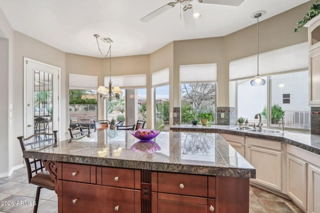 Real Estate Picture 13