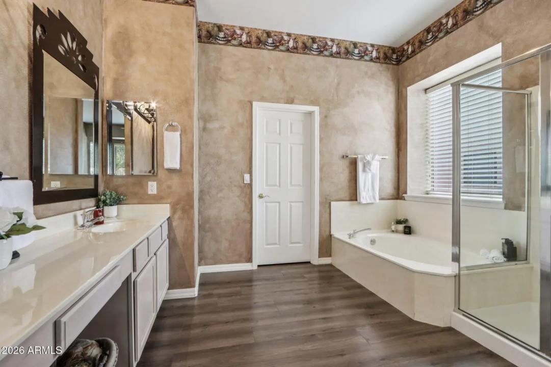 Real Estate Picture 27