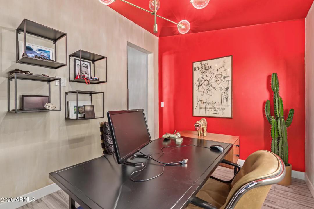 Real Estate Picture 30