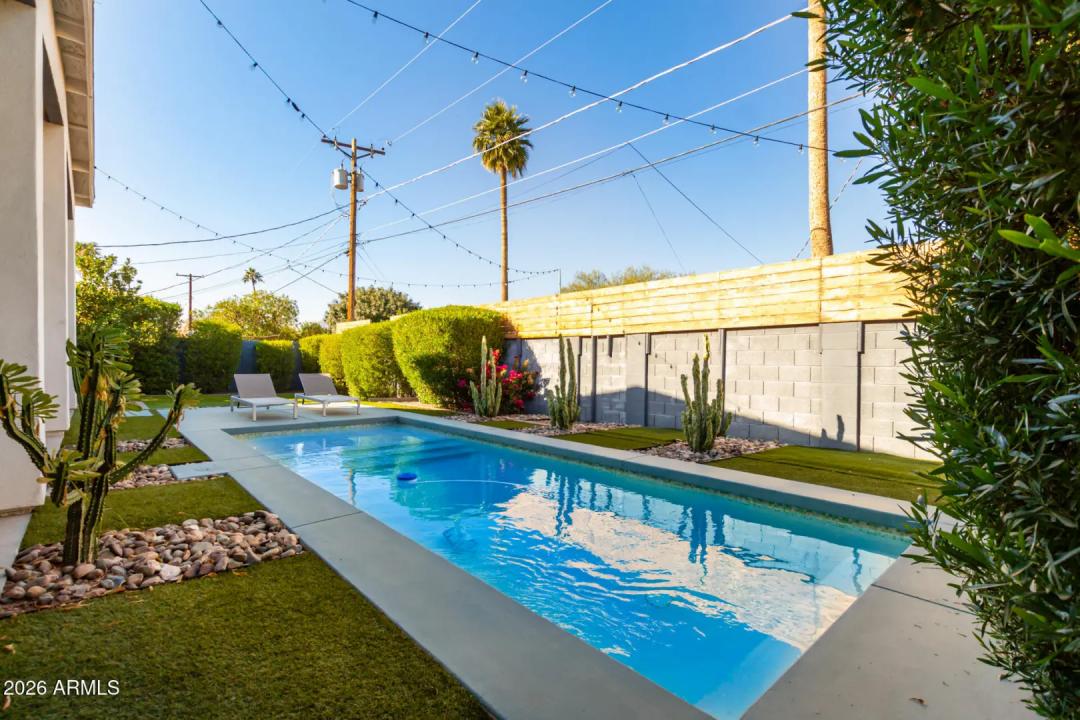 Real Estate Picture 37