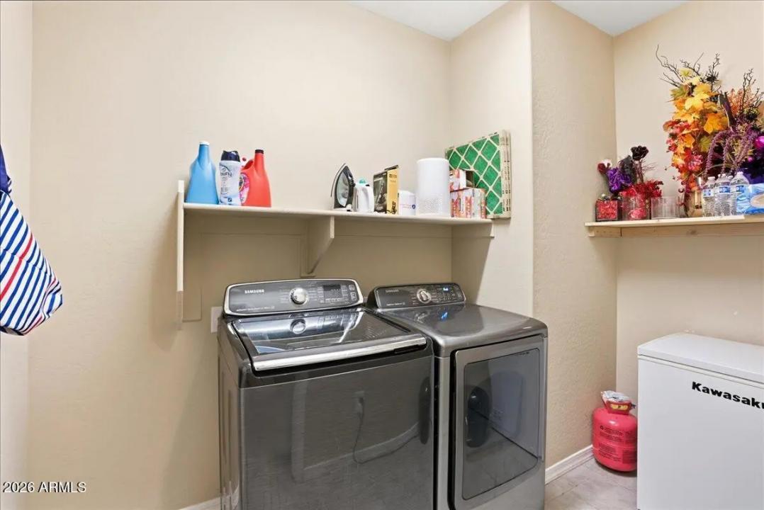 Real Estate Picture 27