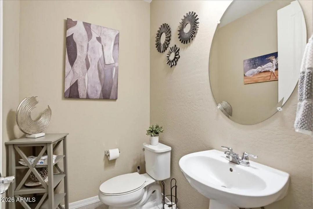 Real Estate Picture 19