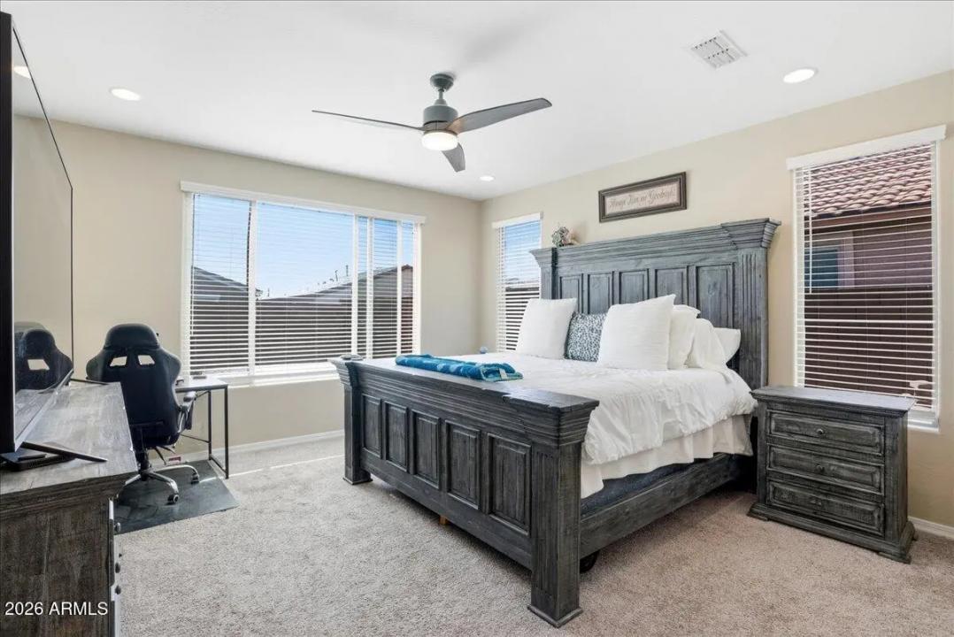 Real Estate Picture 13