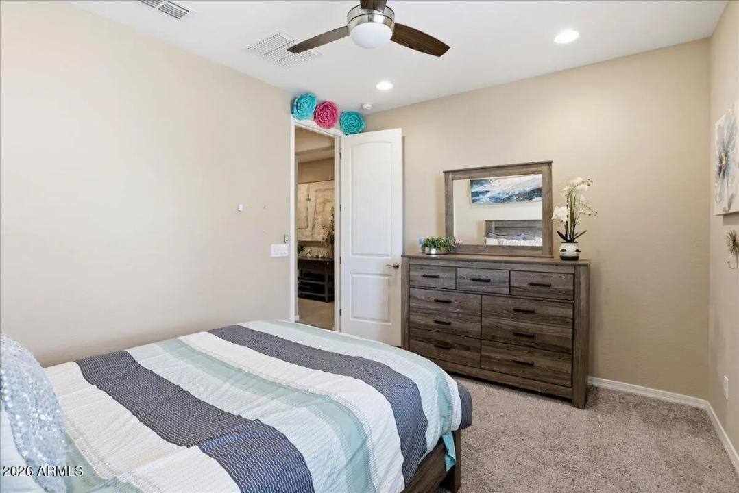 Real Estate Picture 21