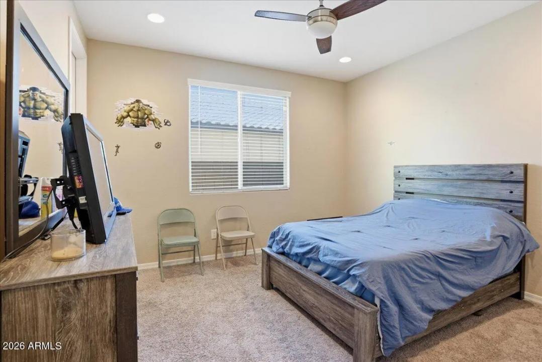 Real Estate Picture 23
