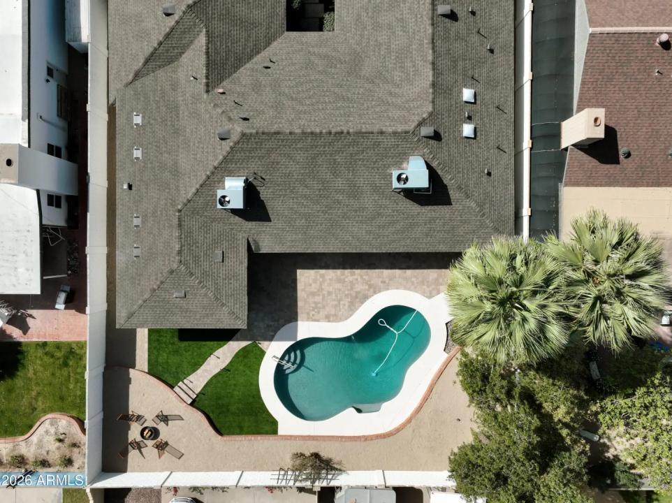 Real Estate Picture 50