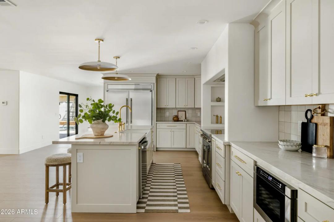 Real Estate Picture 26