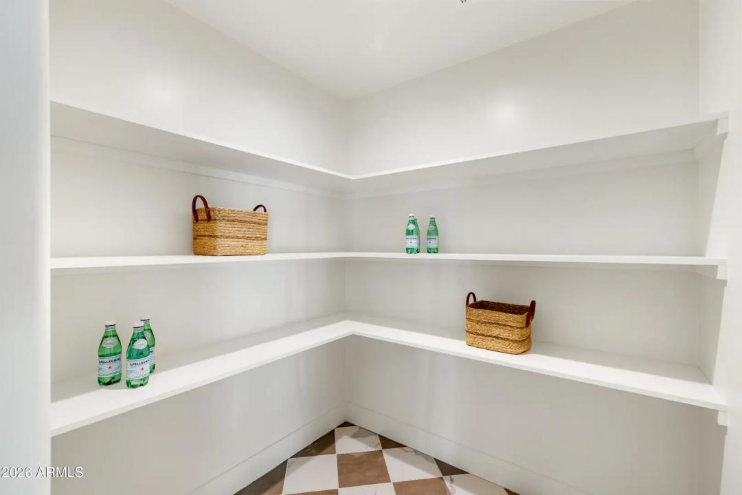 Real Estate Picture 23