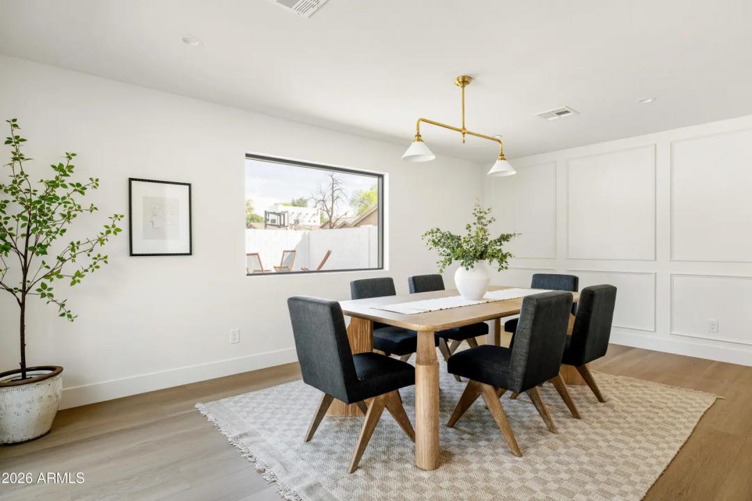 Real Estate Picture 27