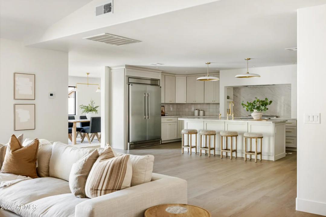 Real Estate Picture 28