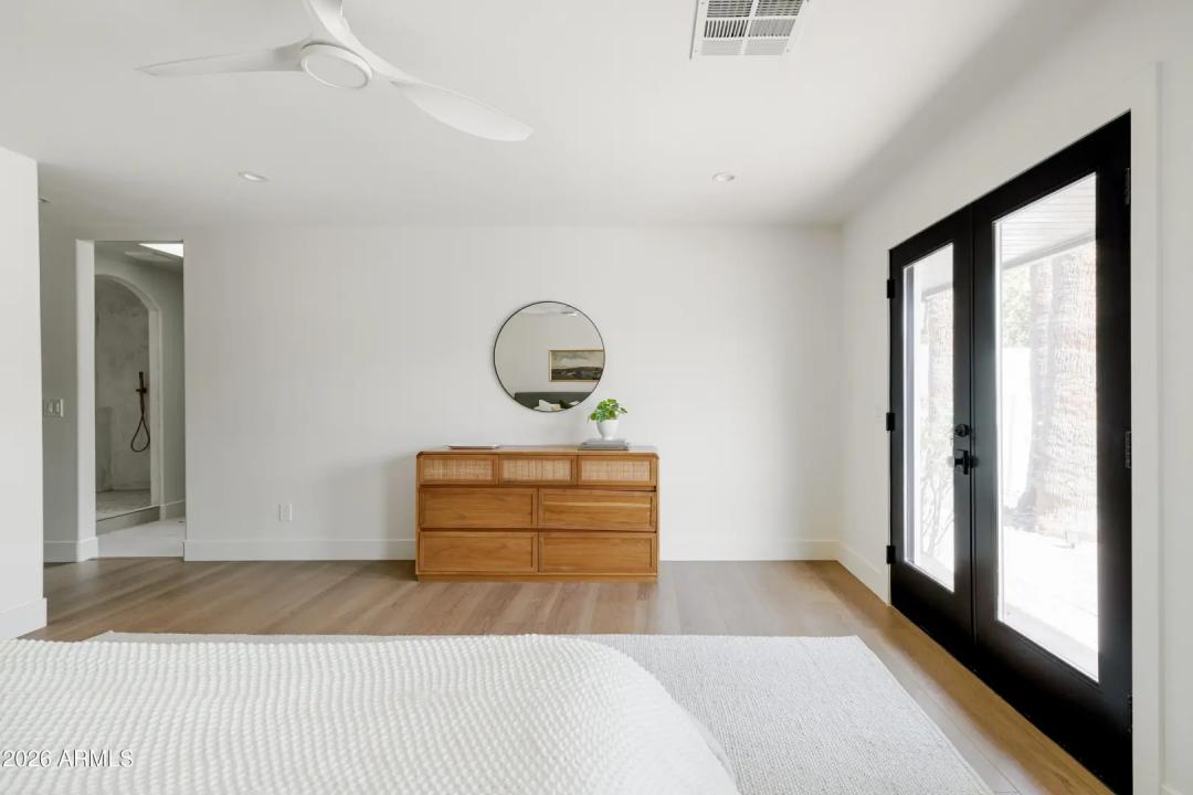 Real Estate Picture 32