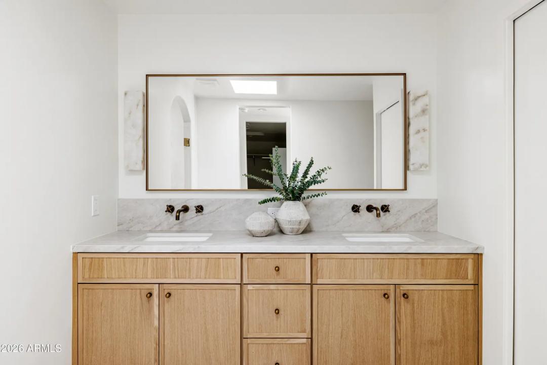 Real Estate Picture 38