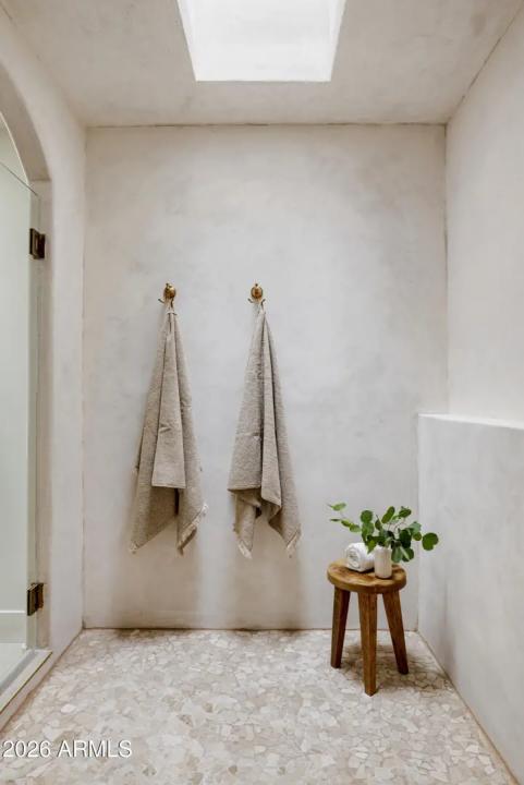 Real Estate Picture 36