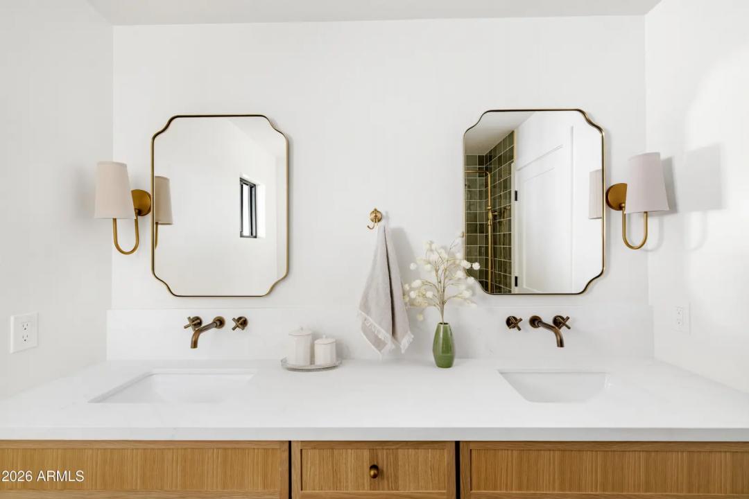 Real Estate Picture 41