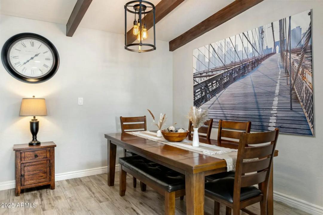 Real Estate Picture 7