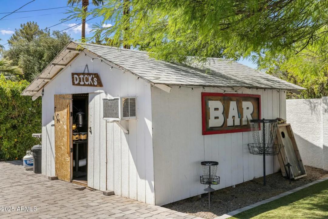 Real Estate Picture 20