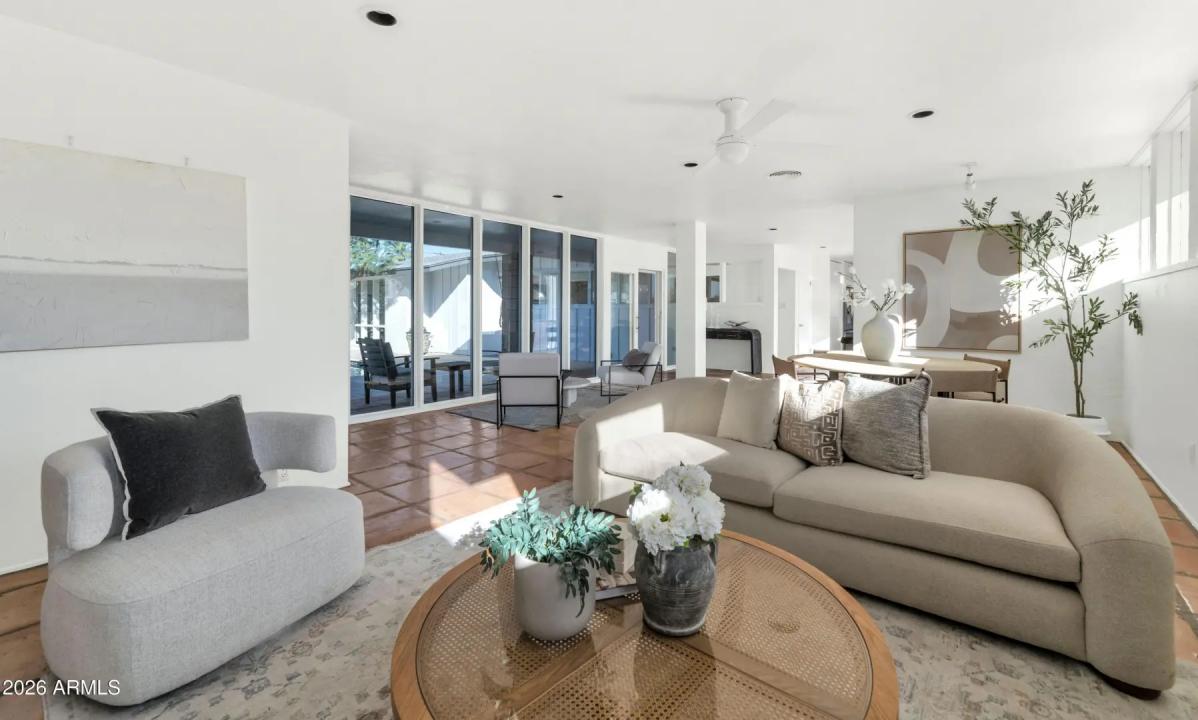 Real Estate Picture 6