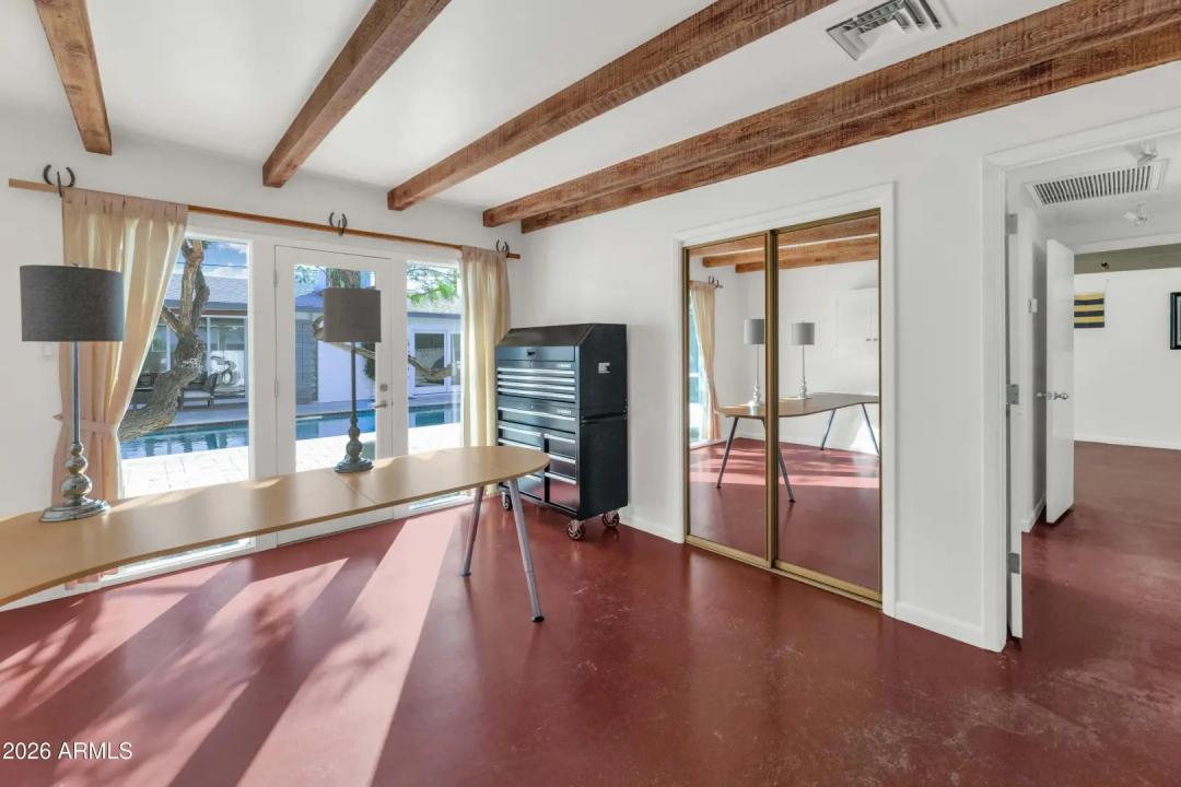 Real Estate Picture 29